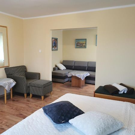 Osrodek Wczasowy Tryton Hotel ชวีโนวิชแจ ภายนอก รูปภาพ