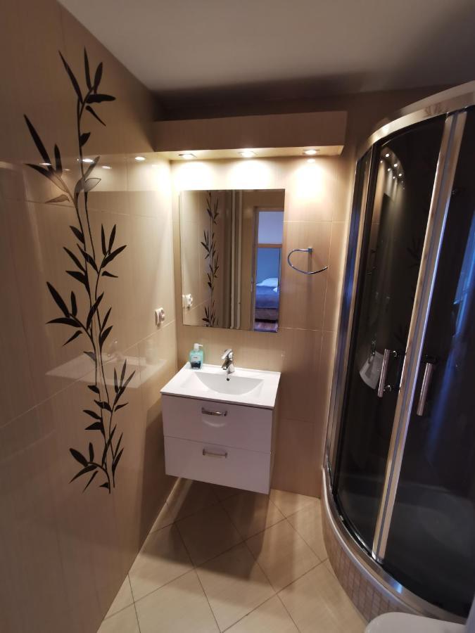 Osrodek Wczasowy Tryton Hotel ชวีโนวิชแจ ภายนอก รูปภาพ