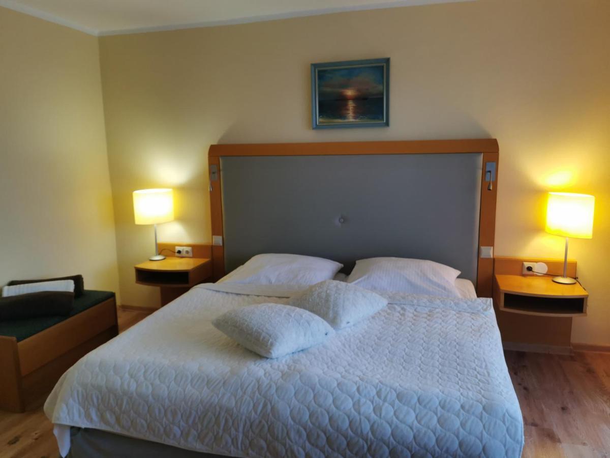 Osrodek Wczasowy Tryton Hotel ชวีโนวิชแจ ภายนอก รูปภาพ